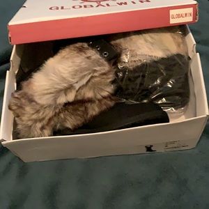 Brand new size 9 black boots with fur zippers buckles and laces